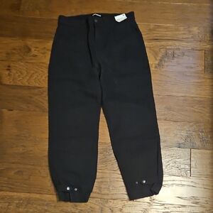 Misses EXPRESS Black Cropped Straight High Rise Jeans